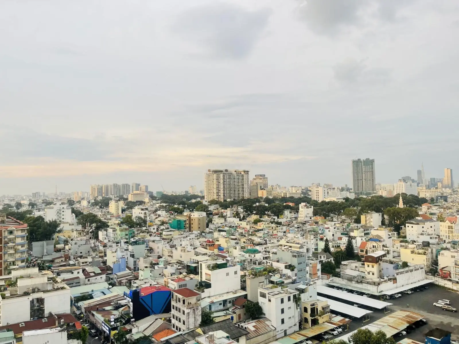 Bán căn hộ chung cư nhà sẵn - sổ sẵn mt đường trần hưng đạo, chỉ thanh toán 30% nhận ở ngay.
