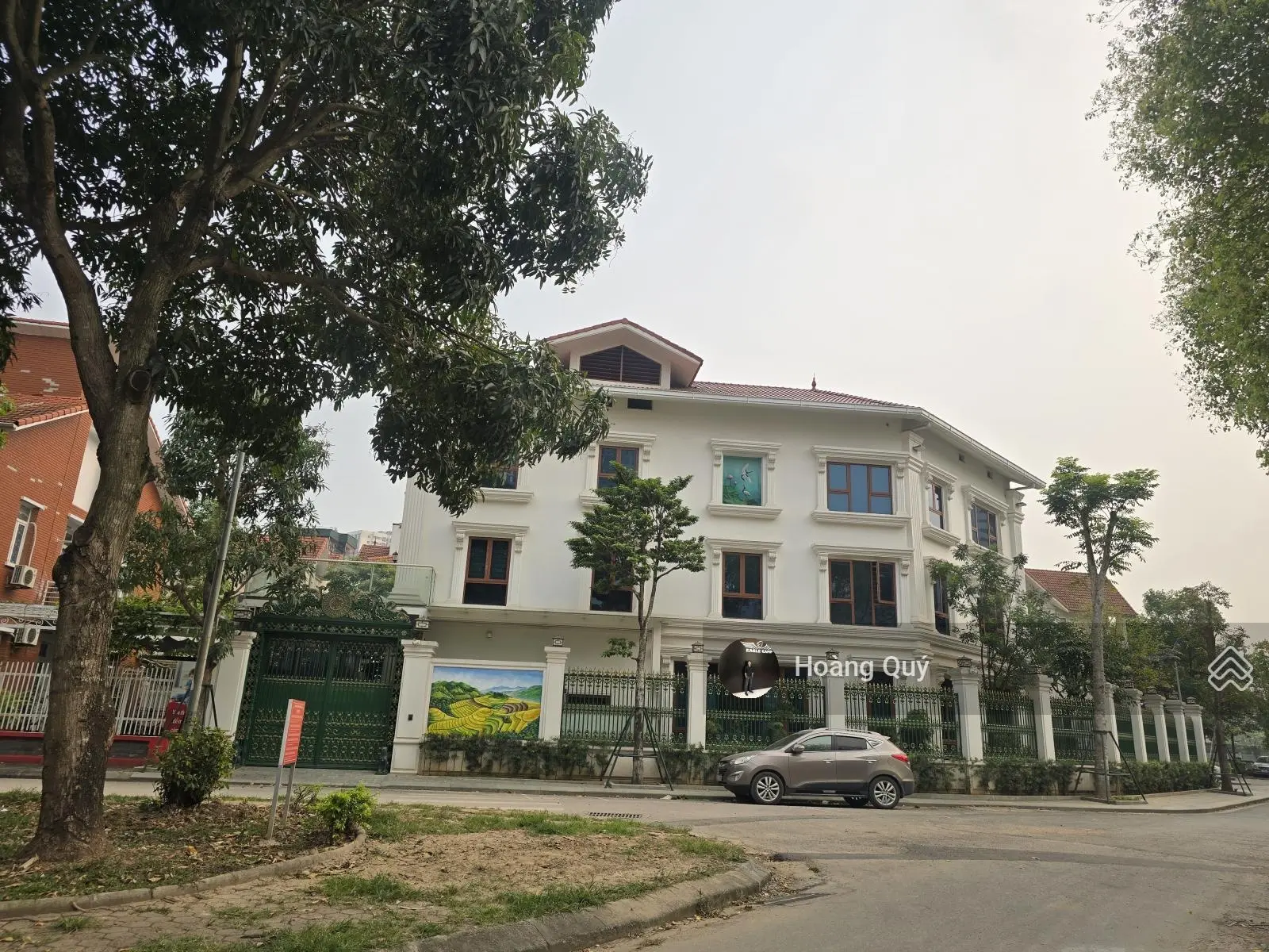 Biệt thự lô góc 3 mặt tiền đẹp nhất Làng Việt Kiều Châu Âu 268.5m2*4 tầng view khuôn viên chỉ 70 tỷ