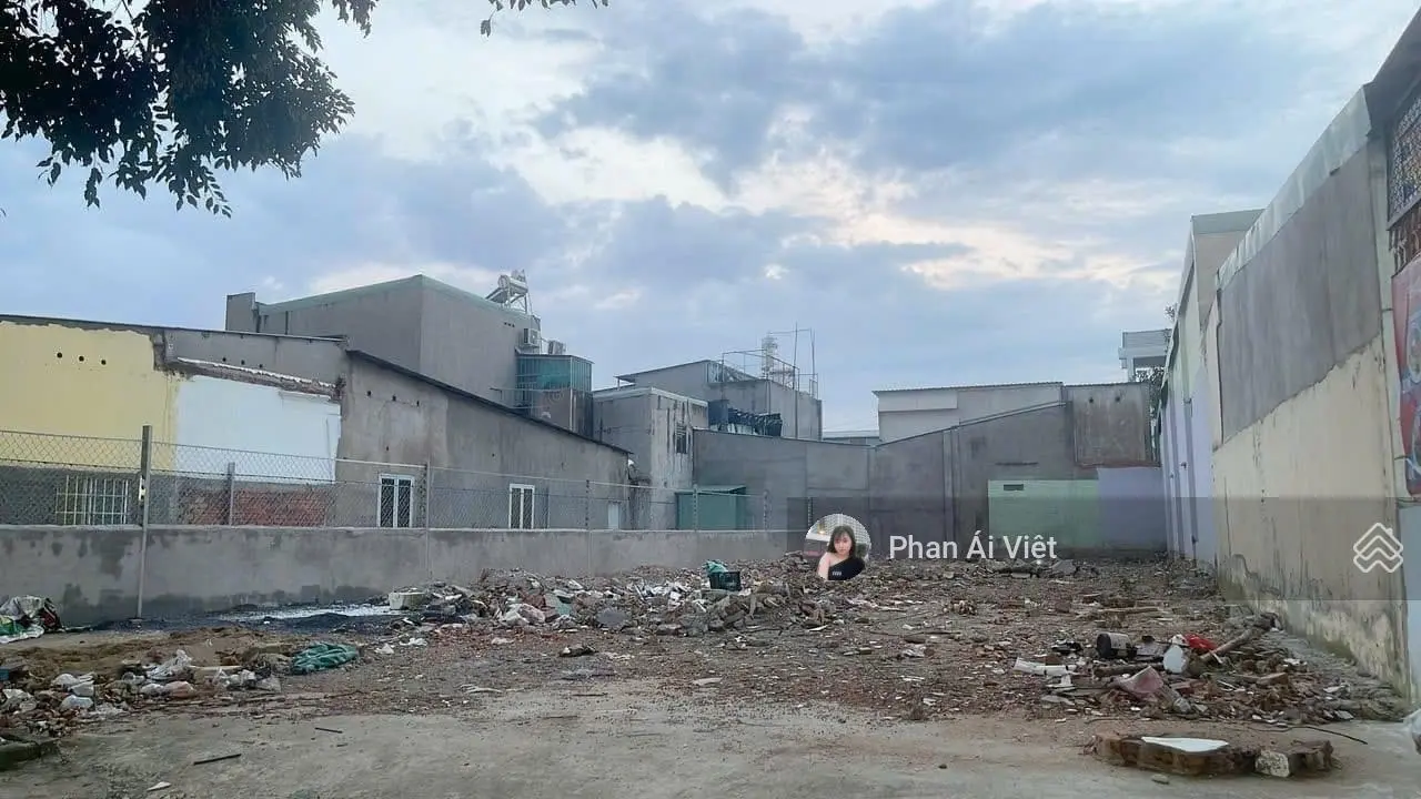 Bán nhanh lô đất đẹp, mặt tiền Đ. Nguyễn Huệ, Phường 4, gần chợ Sóc Trăng, 120m2, SHR, đất thổ cư