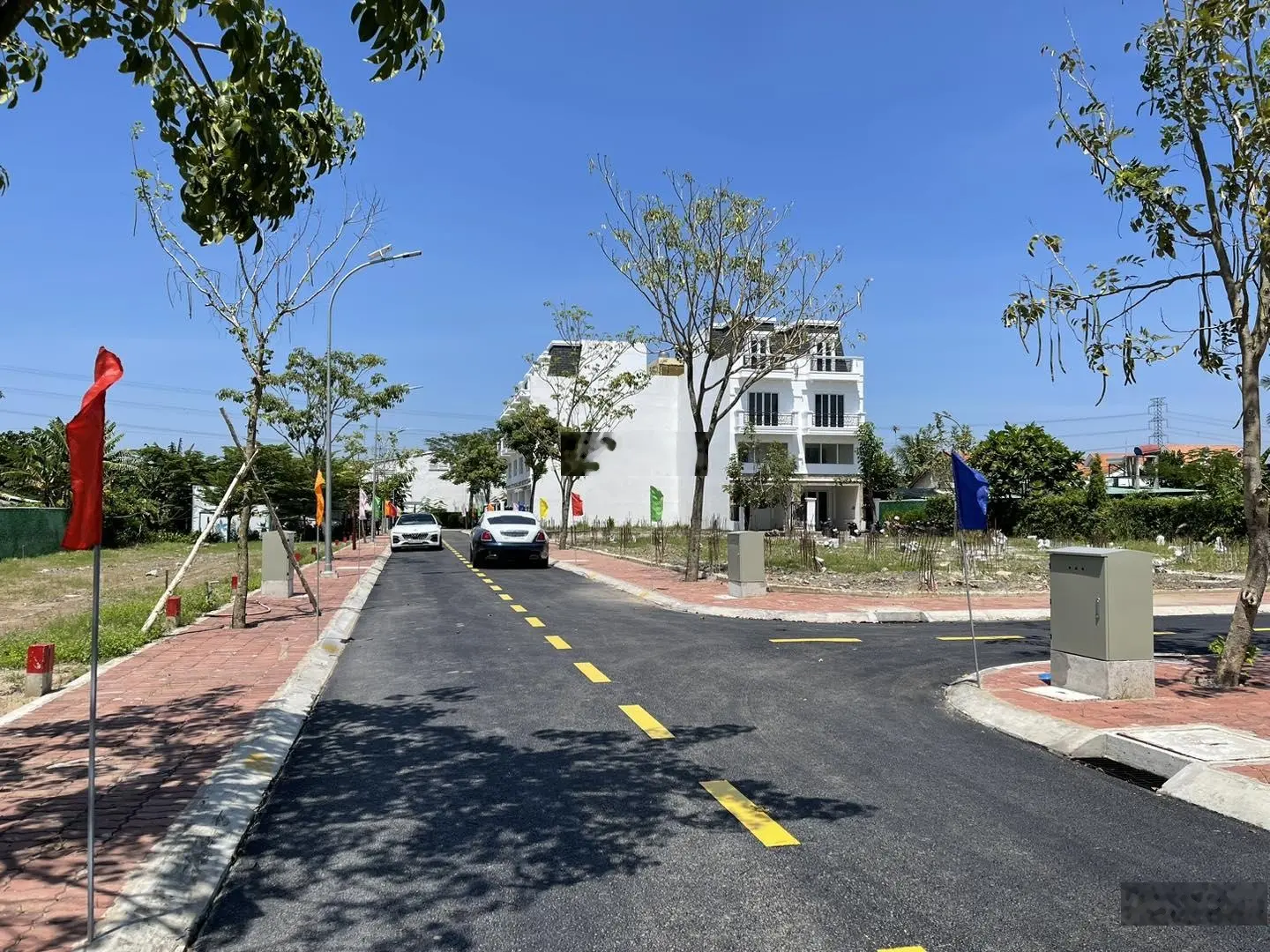 Bán gấp lô đất 100m2 1.1 tỷ đường Nguyễn Văn Cừ, Long Thọ, Nhơn Trạch, có sổ công chứng