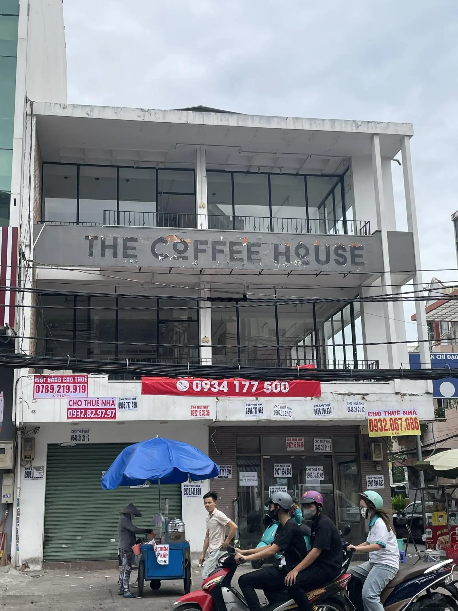 Bán nhà góc 2MT kinh doanh 157 Nguyễn Gia Trí DT 8x20m giá 36 tỷ HĐT 50 tr/tháng. LH: 0982 297 698