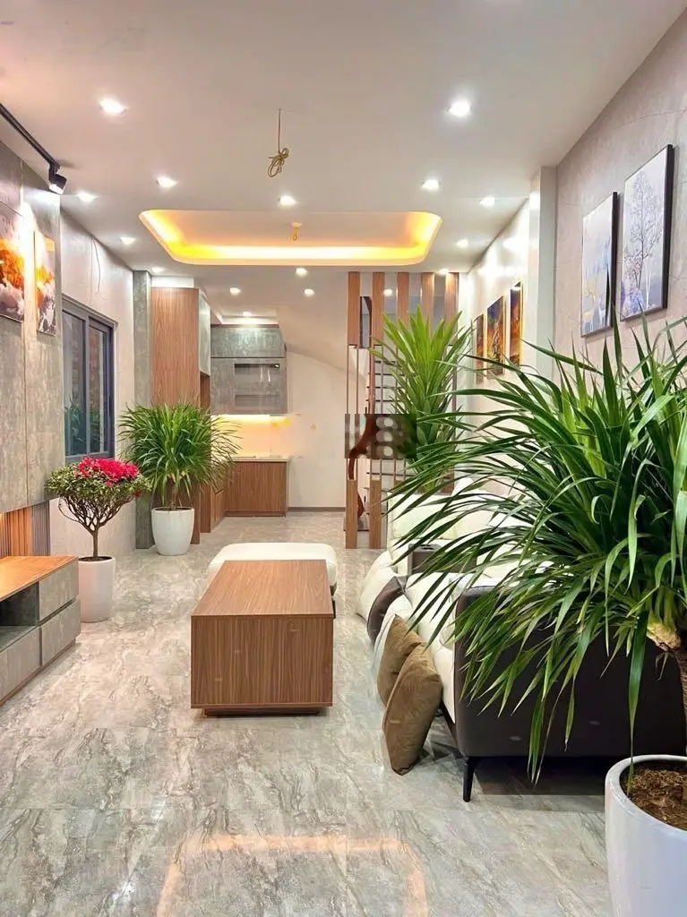 Bán nhà đường Hoàng Mai, Phường Hoàng Văn Thụ, đi bộ gửi ô tô, 44m2, hơn 6 tỷ