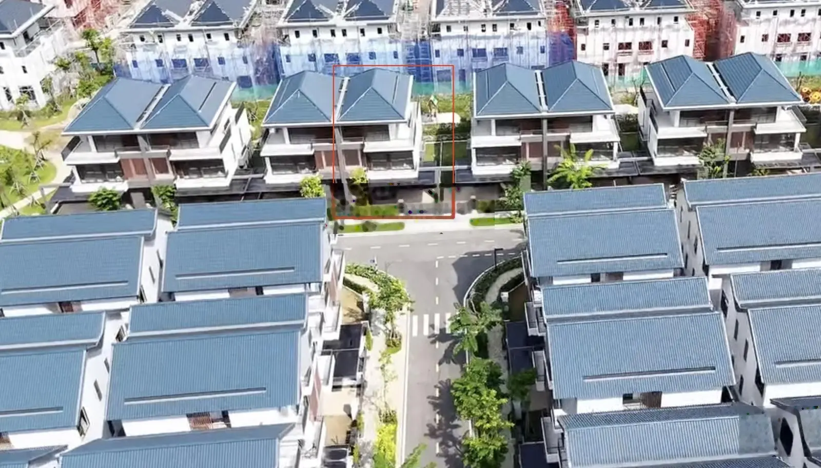 Biệt Thự Long Thành Lỗ, Bán Villa 170m dưới giá Hợp Đồng, Nhà Thô, trong khu Compound ID Junction