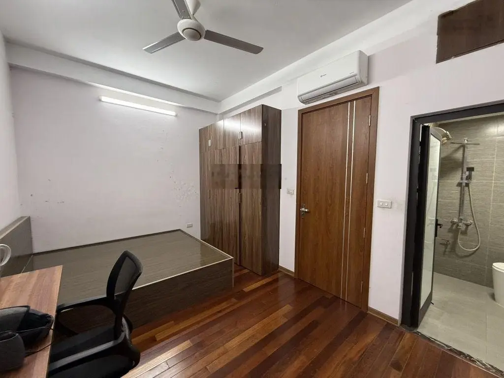 Nhà Mặt Phố Hoàng Hoa Thám, Khu Phố Cổ KD Sầm Uất, 80m2x4T, Rộng 5m. Giá 17.4tỷ