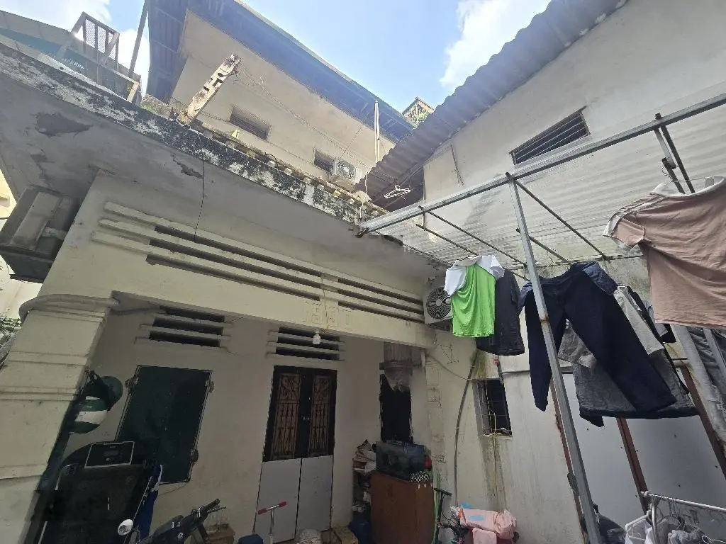 Bán đất chính chủ 142m2 tặng nhà 2 tầng Phố Kim Giang