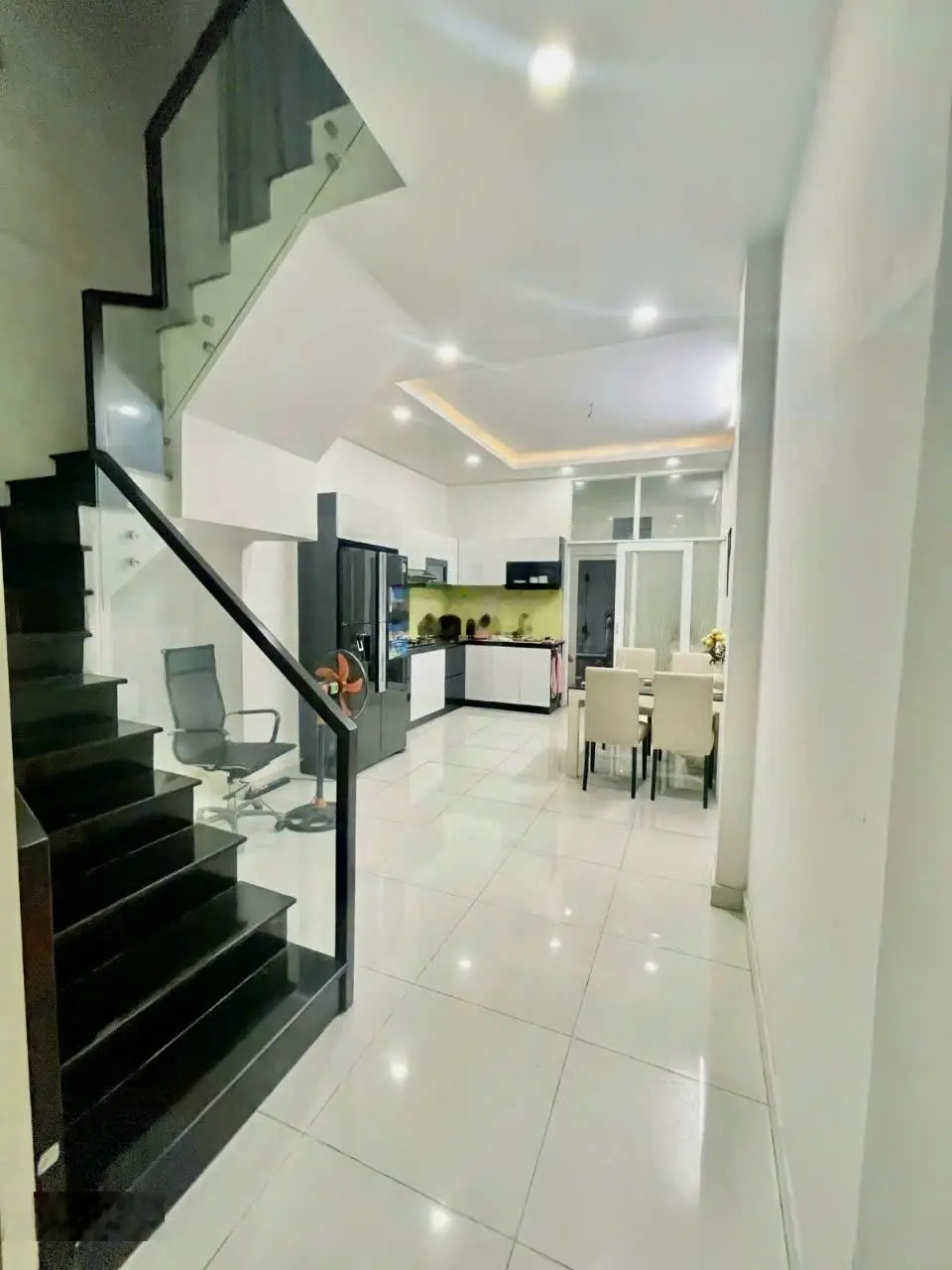 Chủ gấp bán, còn thương lượng mạnh Cao Thắng, Phường 12, Quận 10 giá 3 tỷ 050