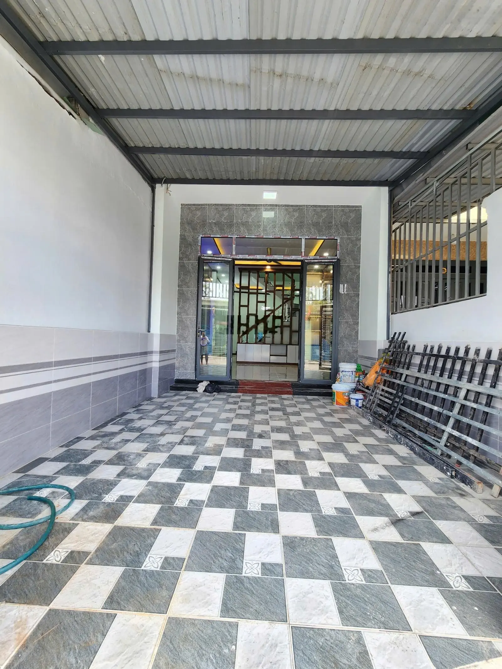 2,75 tỷ bán nhà MT kinh doanh 1 trệt 1 lầu gần ngã tư Miếu Ông Cù 500m, P. Bình Chuẩn, Tp. Thuận An