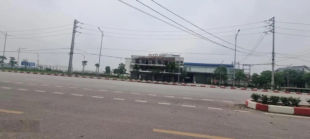Mảnh đất cực đẹp- tiện ích xung quanh ,giá hợp lý - dt 79m mt5 giá 2.9 tỷ đường thân nhân trung
