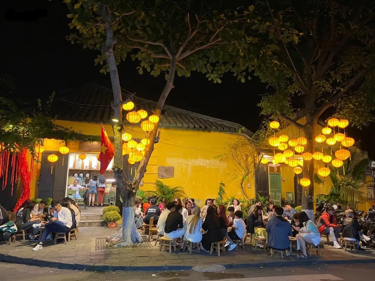 Bán nhà mặt phố tại Phan Châu Trinh, Hội An, 28 tỷ, 108m2, đẹp, nhiều tiện ích cho thuê 200tr/ th