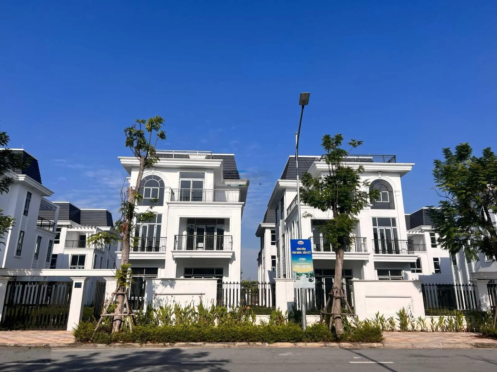 Hàng ngoại giao! Biệt thự HUD Mê Linh Vành Đai 4 ký HDMB CĐT 10% đường lớn 30m. LH: 0981 248 *** Zalo