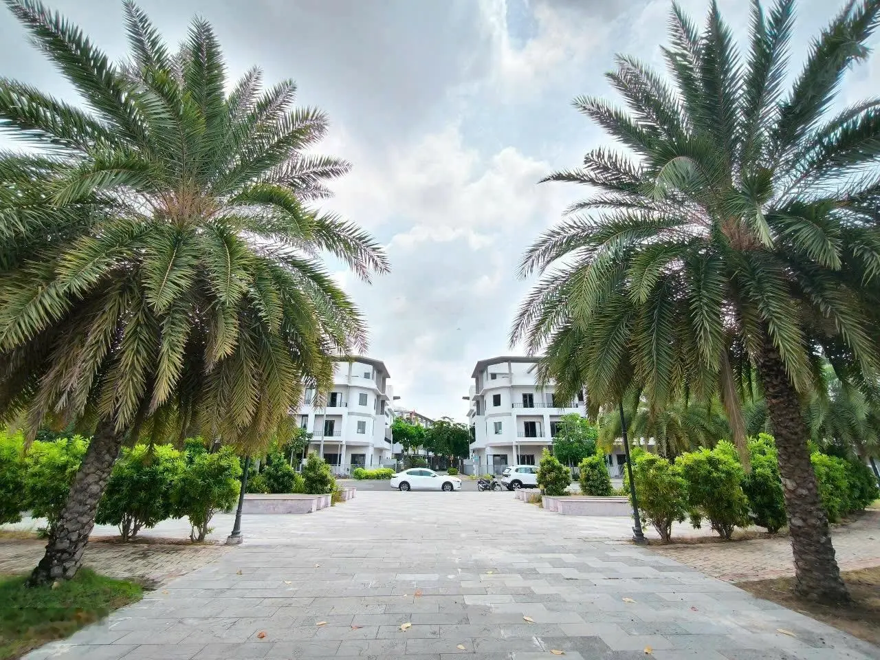 Siêu phẩm view sông sở hữu nhà phố ngay trung tâm bến lức - chỉ 2,6 tỷ, nhận nhà ở shr