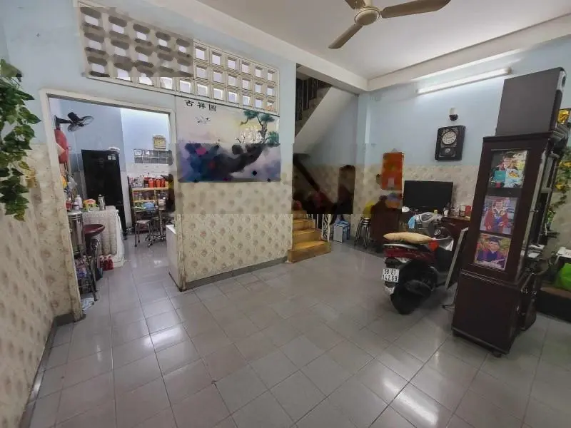 Gấp bán nhà Hẻm xe hơi Nguyễn Trãi Quận 1 - Công nhận 95m2 (6 x 16) Không lỗi - không Quy Hoạch.
