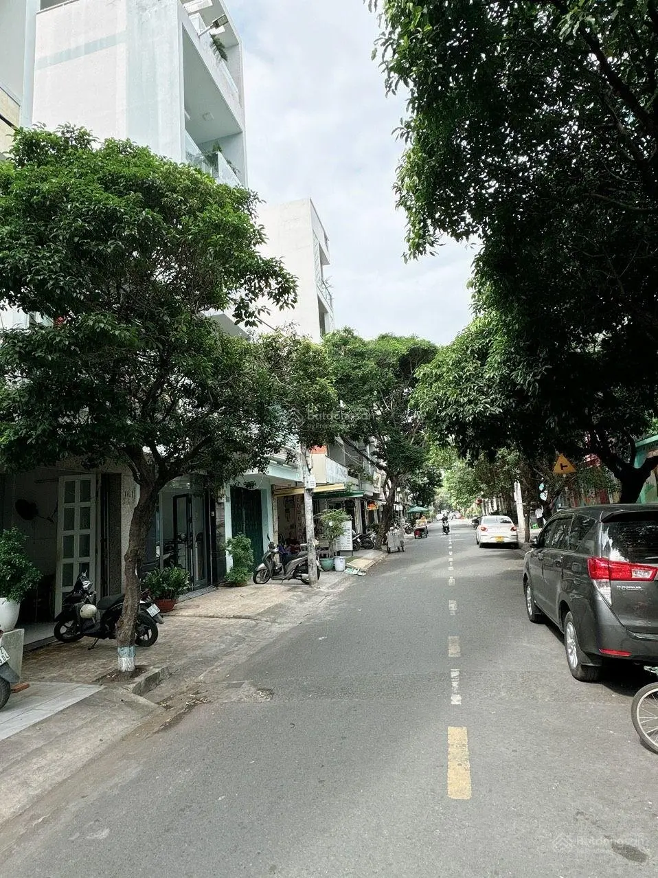 Bán nhà mặt tiền Nguyễn Chánh Sắt, dt 5 x 16m, trệt 3 lầu st, đối diện trường Nguyễn Chí Thanh