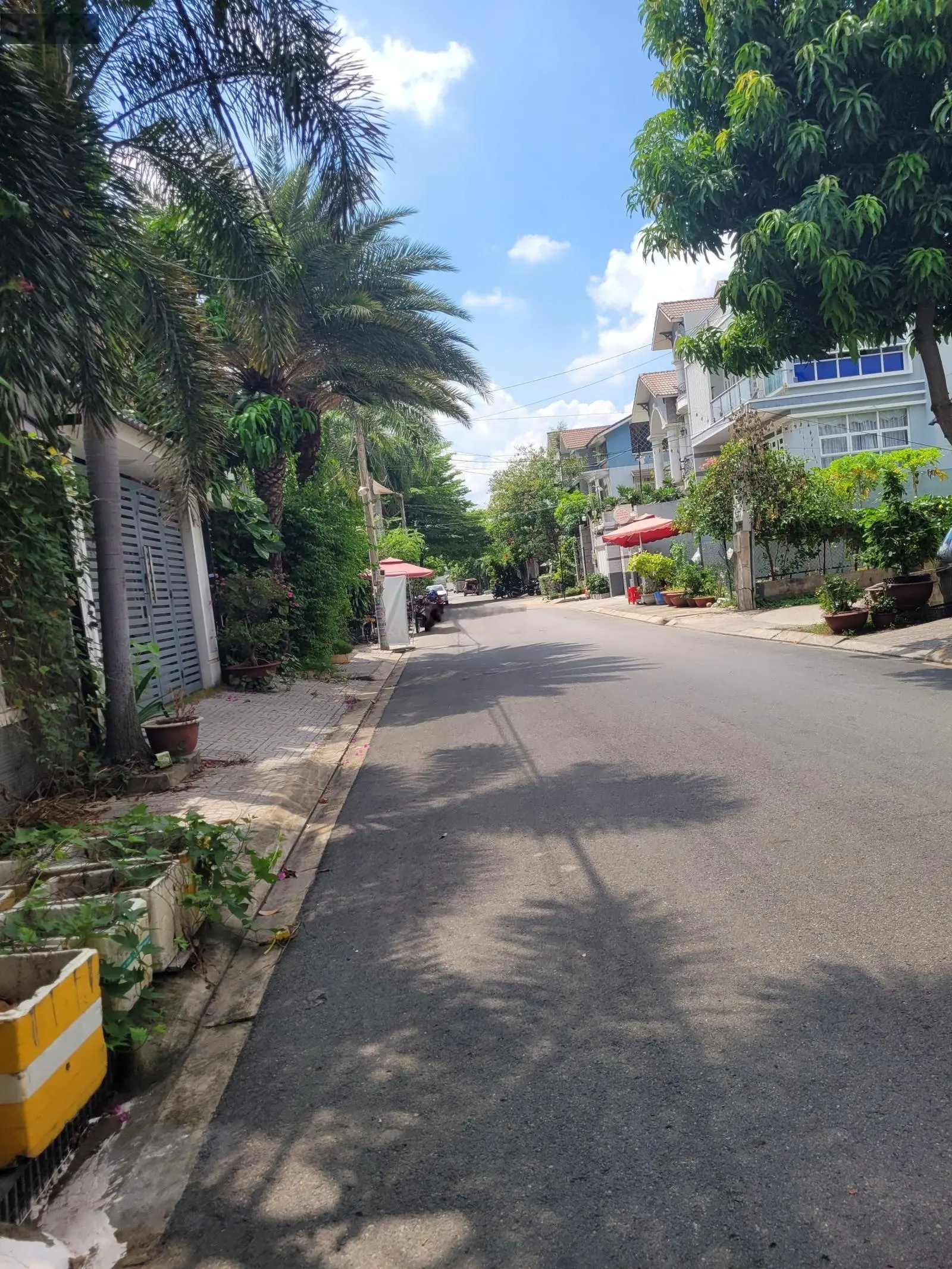 Chủ bán gấp nhà Linh Đông, Thủ Đức, DT 65m2(5*13m) 3 tầng, HXH thông, hoàn công 2025, giá 4,95tỷ