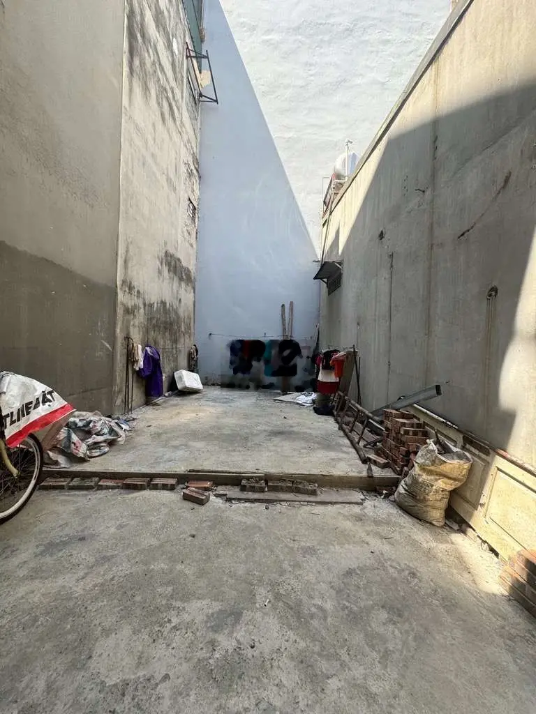 Bán đất 28m2, đã có móng 5 tầng, ngõ 140 Đông Thiên