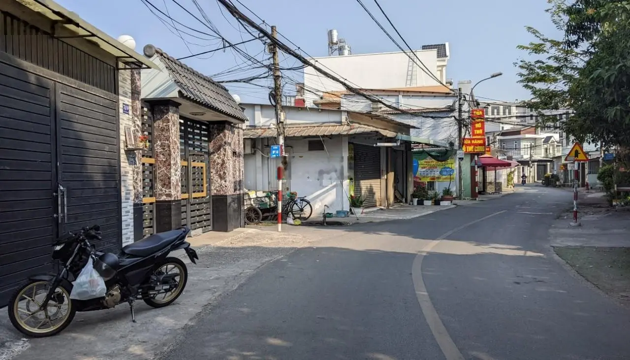 Bán nhà đẹp 4*16m . Mặt tiền Kd Lê Thị Ri. Thị trấn hóc môn