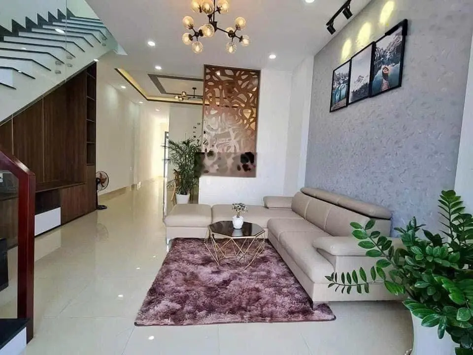 Nhà sổ sẵn cần bán đường Nguyễn Thiện Thuật, P.14, Bình Thạnh. Giá 3,52tỷ/74,2m2 đang cho thuê 21tr