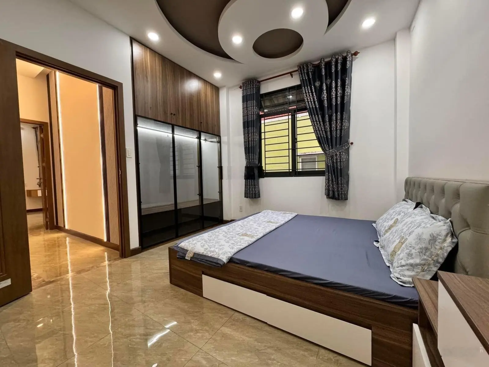 Chủ nhà xoay vốn - bán nhà hẻm xe hơi: 71.2m2/3tỷ200tr Lãnh Binh Thăng - Phường 13 - Quận 11, SHR