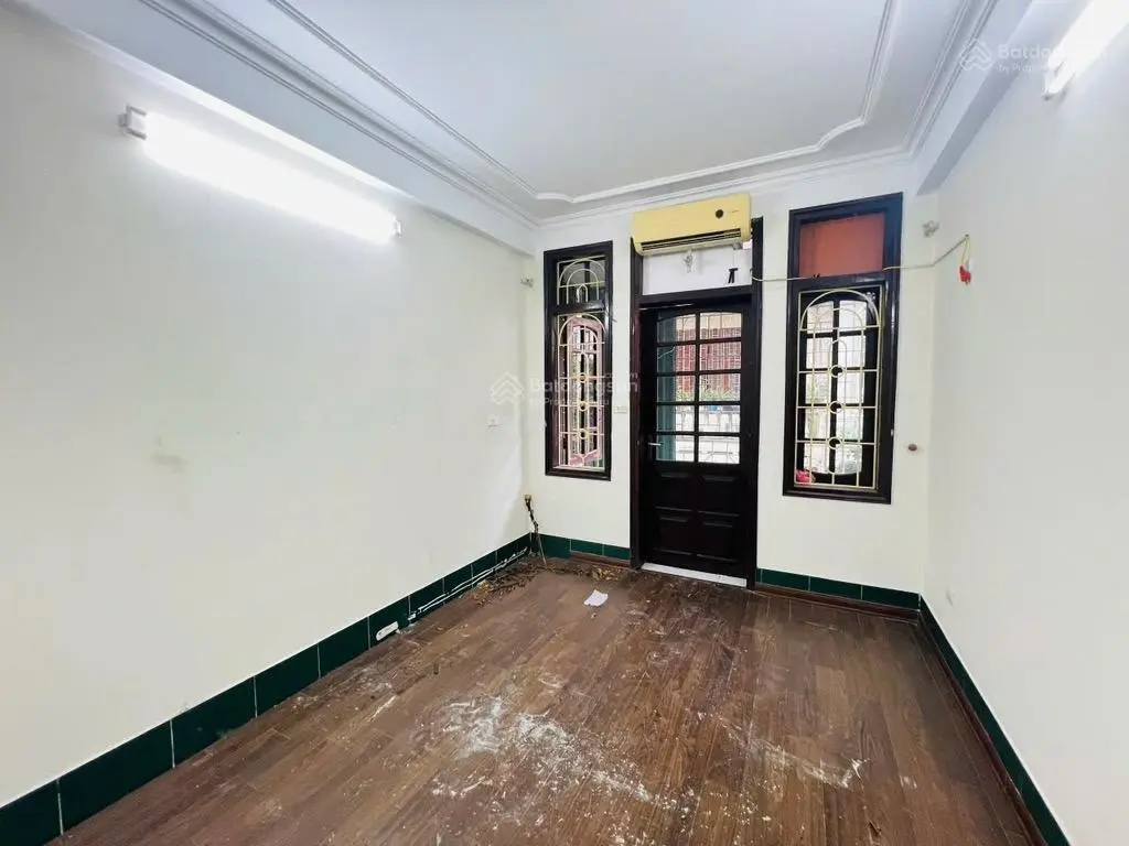 B.á.n nhà mặt phố ao sen 60m² x 4 tầng ô tô đỗ cửa 2 mặt ngõ thoáng.