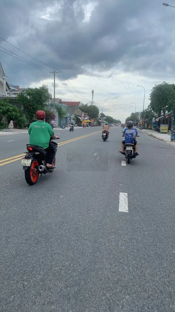 tôi chính chủ kẹt ngân hàng cần bán nhanh lô đất 150m2