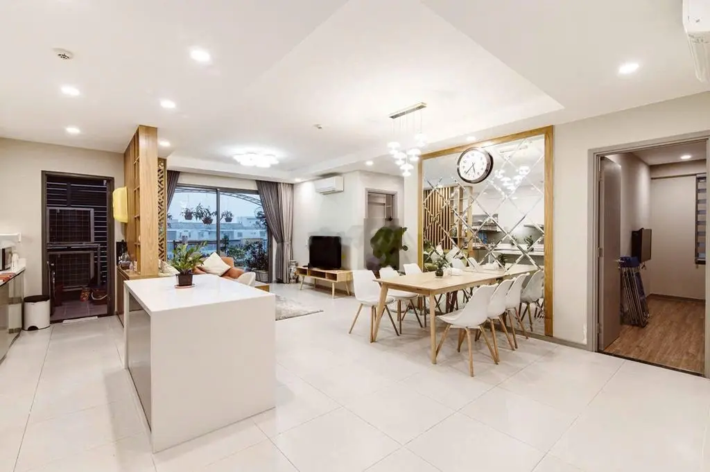 Bán căn hộ Gold View 117M2-3PN2WC, Nội thất đẹp, View thoáng chỉ 6,8ty