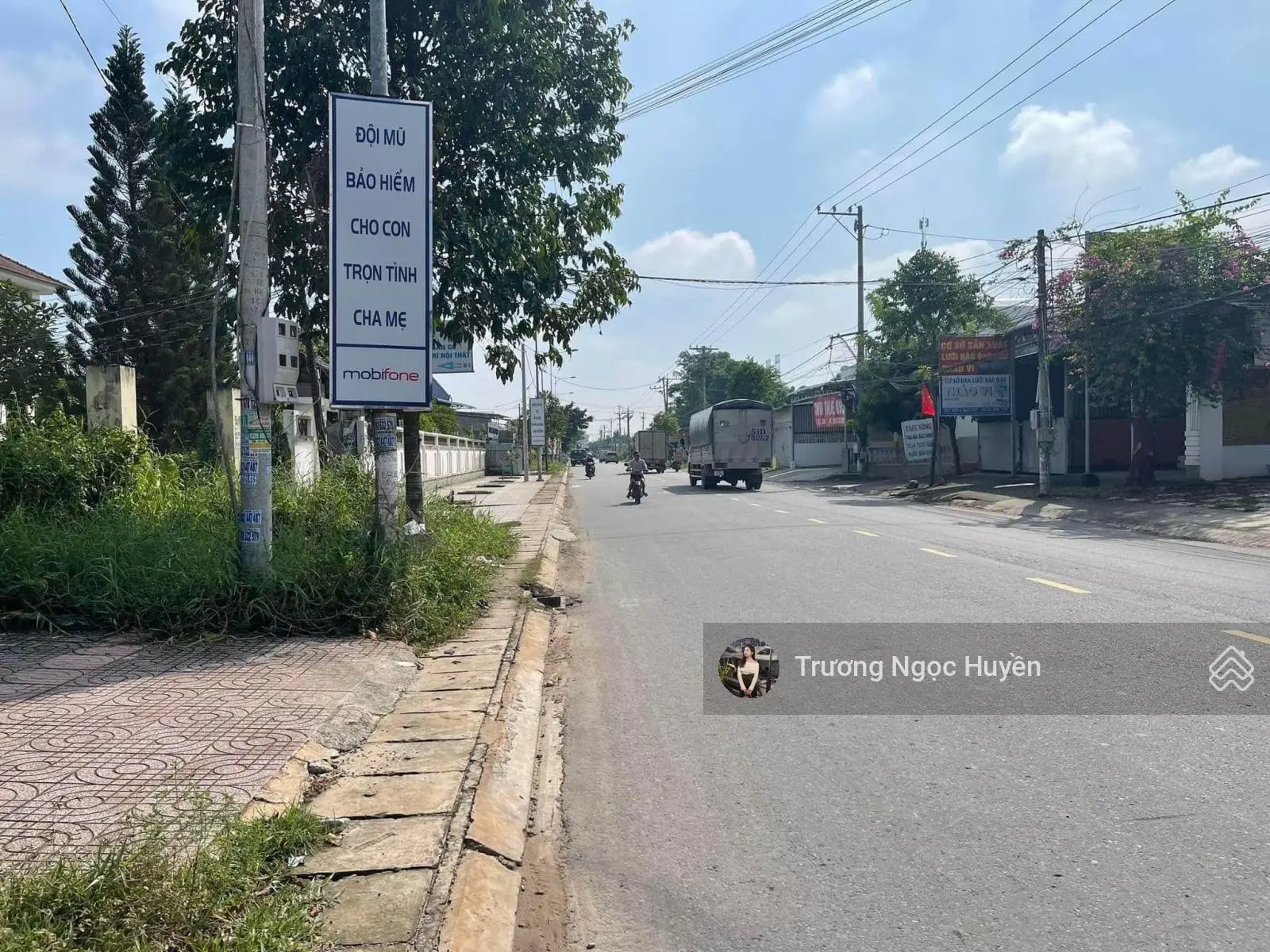 Kẹt tiền bán đất Đ. Hồ Thị Nhâm, Long Đức, gần trường Cao Đẳng Trà Vinh (6x20m) giá 550triệu SHR