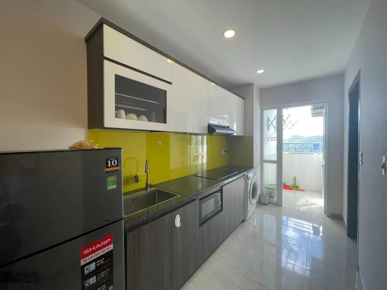 Bán căn hộ 2 phòng ngủ view sông, góc 24 tầng cao ở Mường Thanh Khánh Hòa