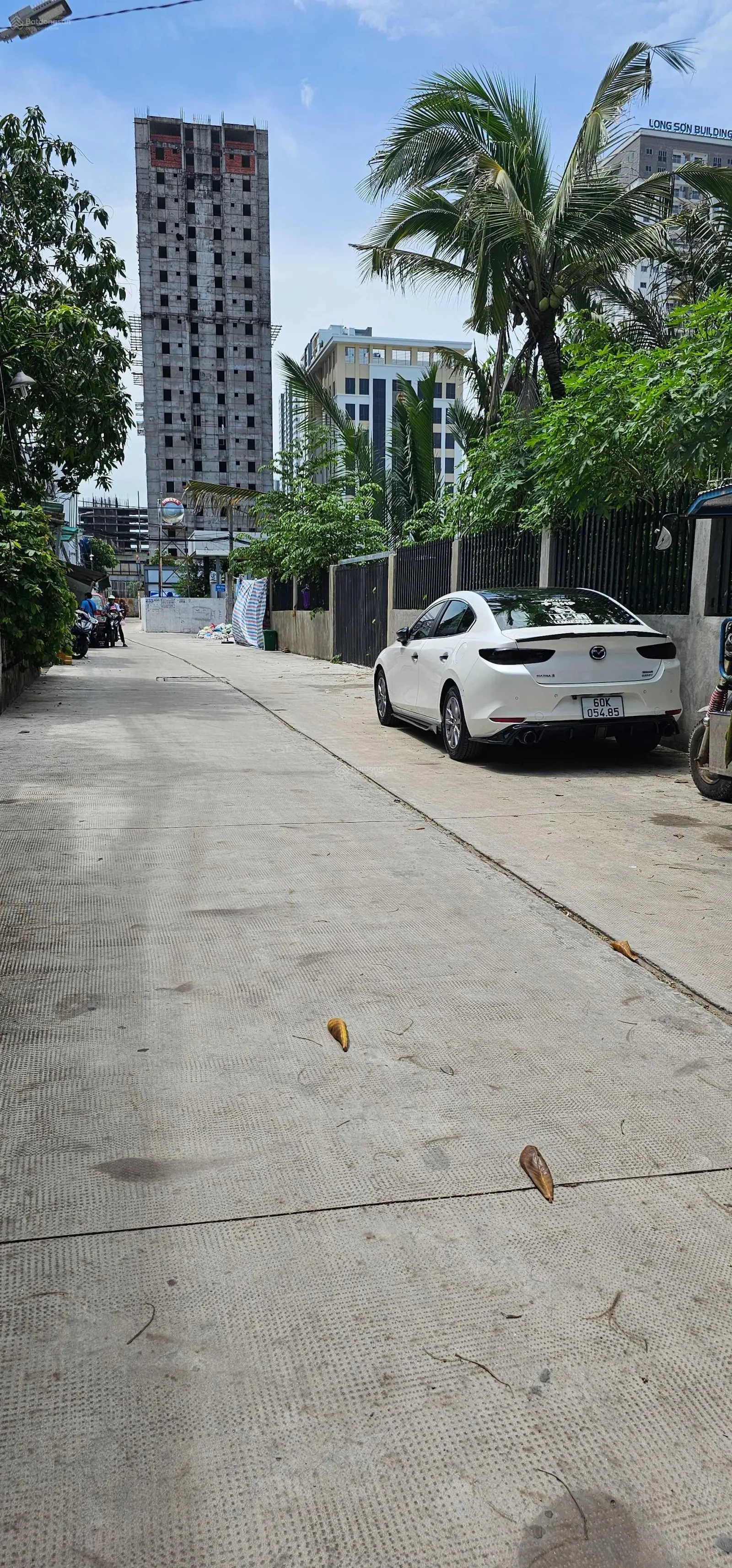 Nhà cạnh Phú Mỹ Hưng Quận 7 gần 80m2 5 tầng 8 tỷ nhỉnh full nội thất cho thuê 35tr/tháng
