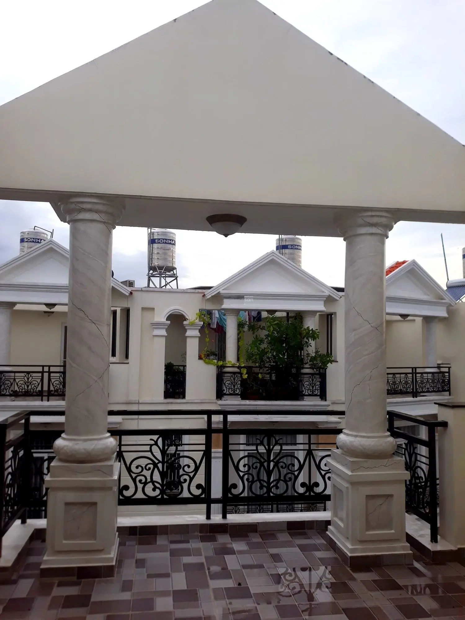 Nhà đẹp Trung tâm Trường Thọ, 50m2, 4 tầng, đường 7m, sổ hồng hoàn công, 6.8 t.y
