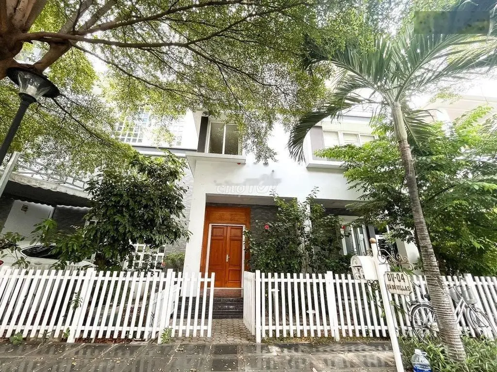Bán biệt thự Hado Villas, DT 12 x 24m, diện tích 282m2, 1 trệt + 2 lầu + sân thượng, giá 47 tỷ
