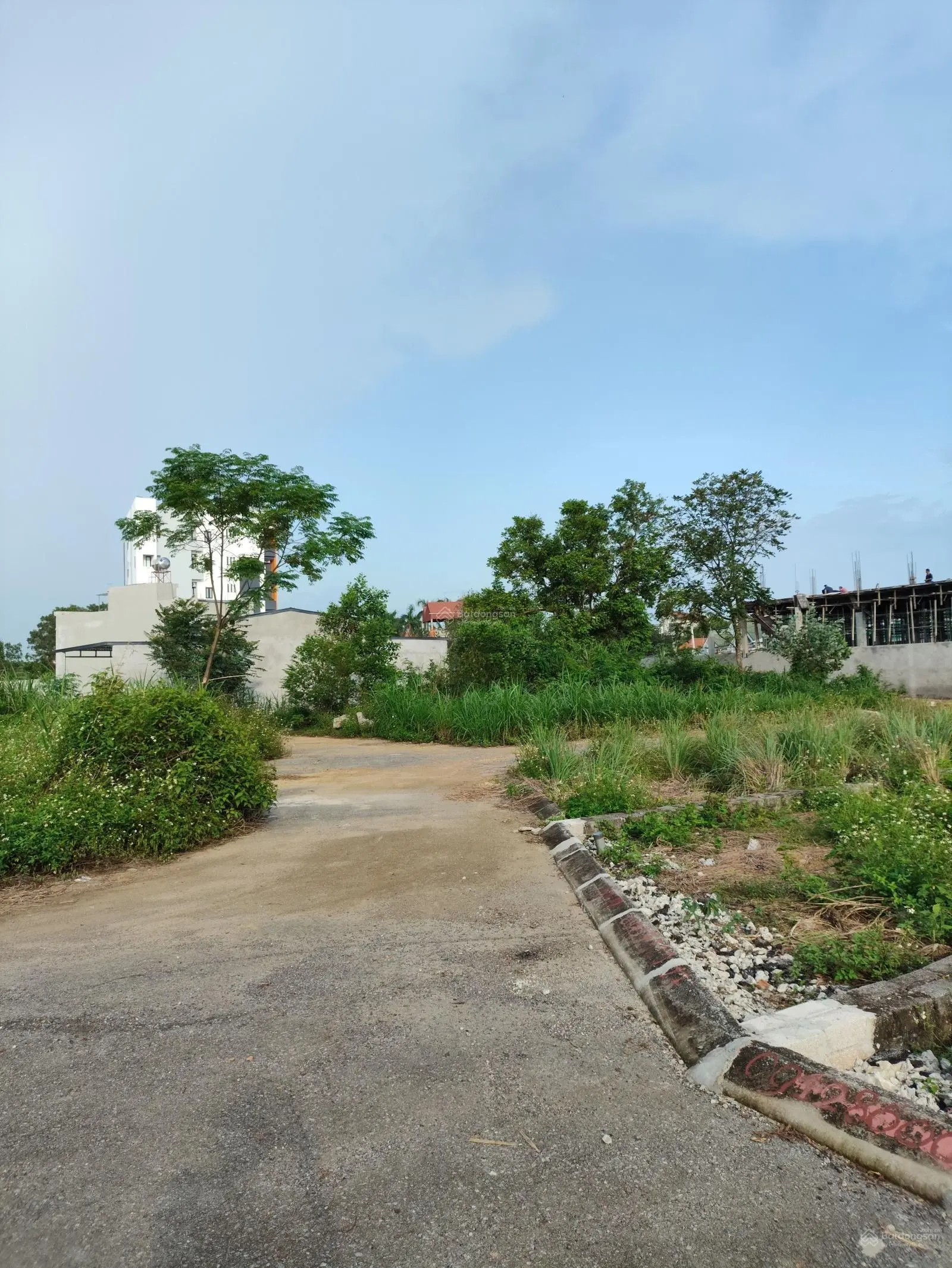 Bán đất đẹp tại thôn Cánh Chủ, giá tốt 2,4 tỷ - 75,6m2 - uy tín, chất lượng