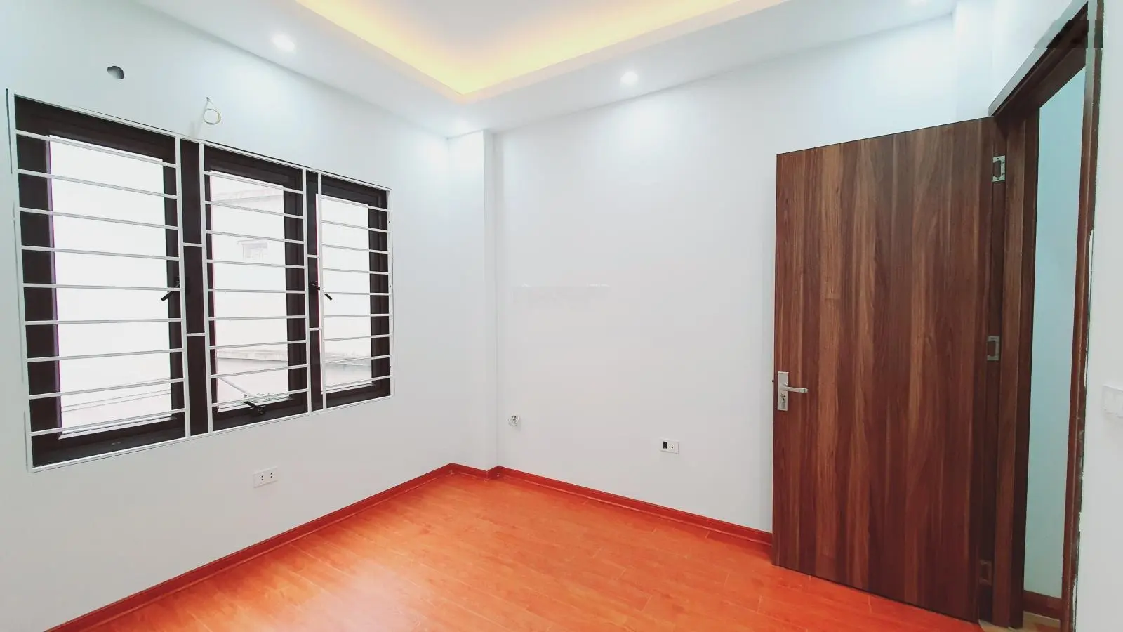 Bán hộ anh trai nhà 4 tầng hàng xóm khu đô thị Hinode Kim Chung, 4 tầng 33m2 - giá chỉ 3 tỷ 98