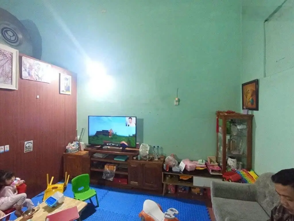 Bán nhà Đông Ngạc 50m2, 2 tầng, mặt tiền 6.7m, giá 6.39 tỷ Bắc Từ Liêm. Chủ xác định bán đất