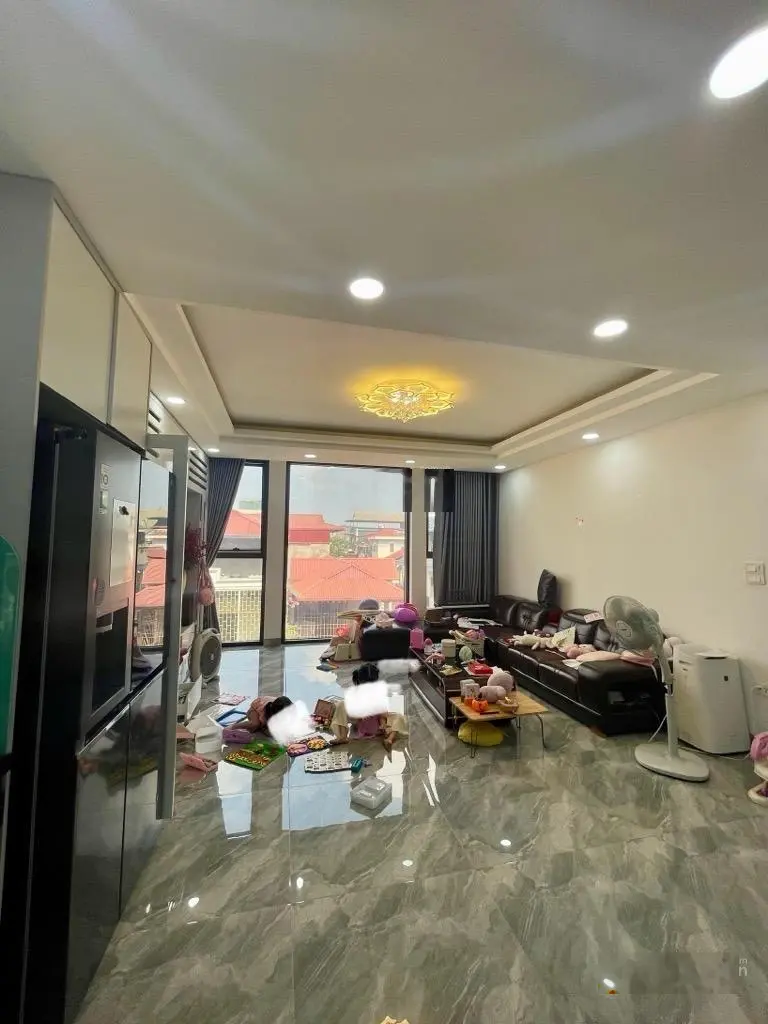 Bán nhà phố Kim Đồng, vỉa hè thênh thang, thang máy, kinh doanh nhộn nhịp, sầm uất