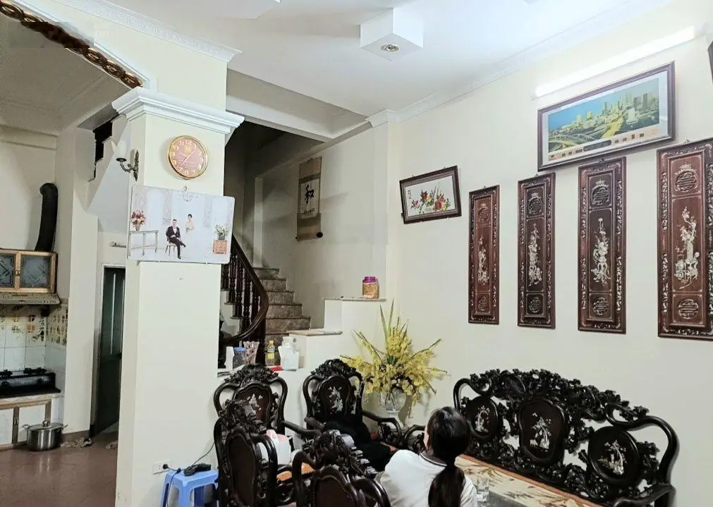 Nhà 4 tầng 51m 3 bước ra đường oto tránh ,hồ Mỗ Lao ,hàng xóm làng Việt Kiều Châu Âu .