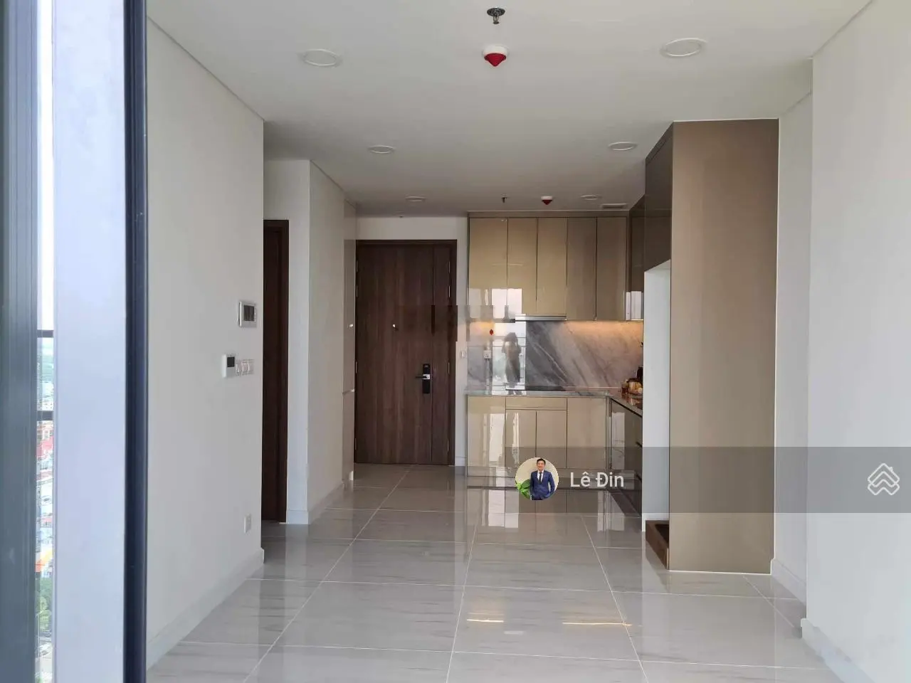 Căn 1PN 50m2 hoa hậu đẹp nhất Kingdom 101, view Quận 1 xem pháo hoa, giá 4.7 tỷ bao hết