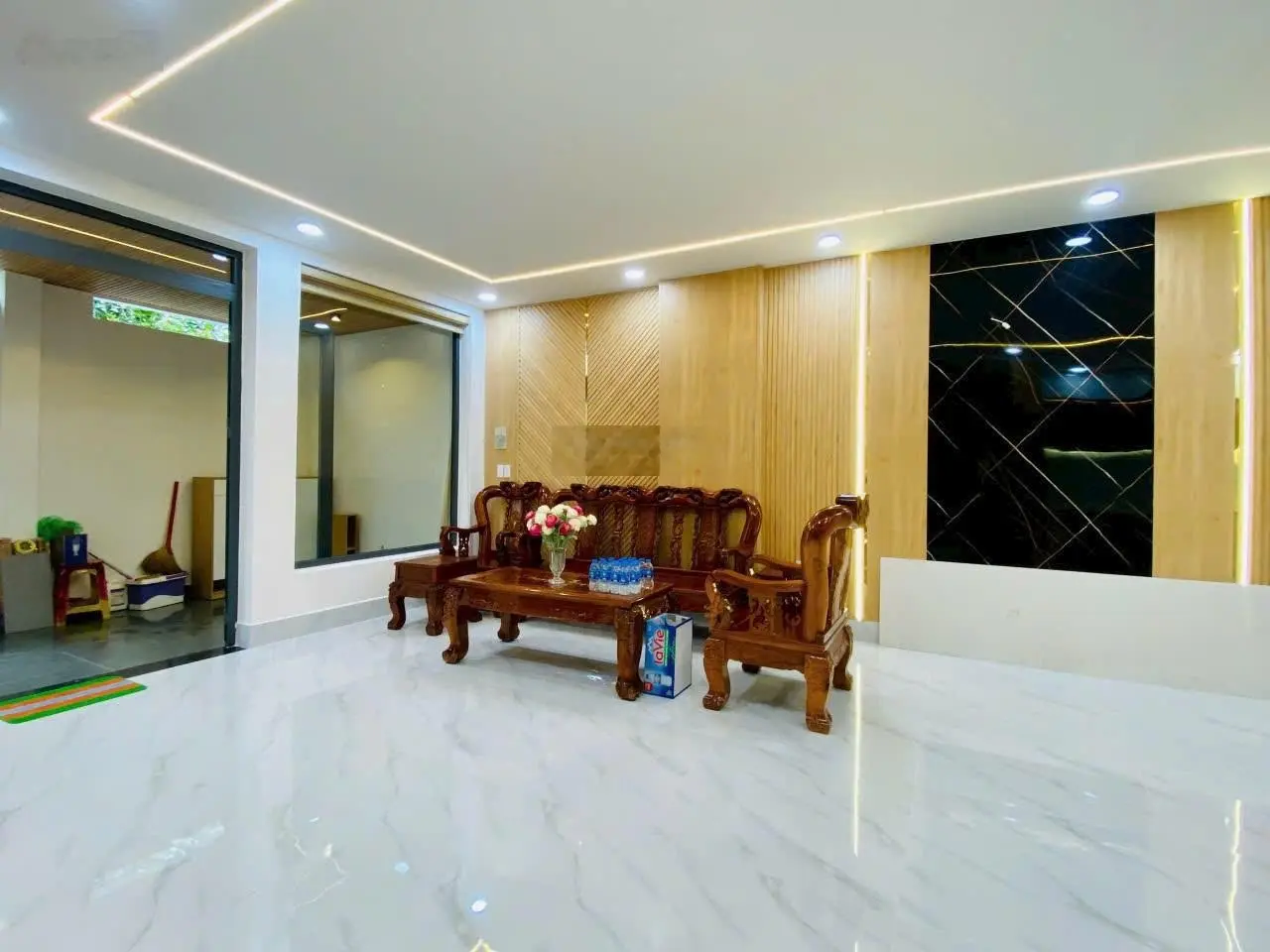 Nhà sáng thoáng đẹp ĐS 21 P8 DT đất CN 92.6m2 đúc 1 lầu 4PN 4WC. Nhà cách MT 30m cách HXH 2 căn