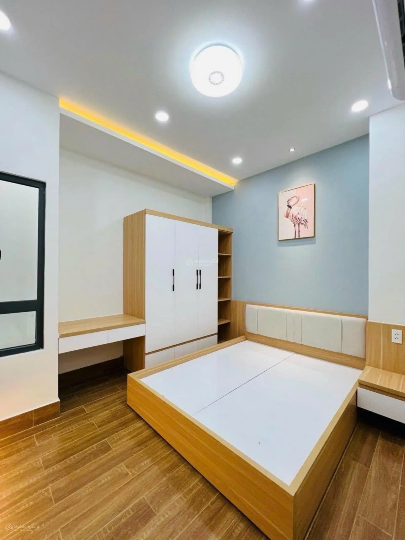 Cô Sáu cần bán nhà Quận 10 giá 3tỷ7, HXH Đ. Trường Sơn. Diện tích 45m2