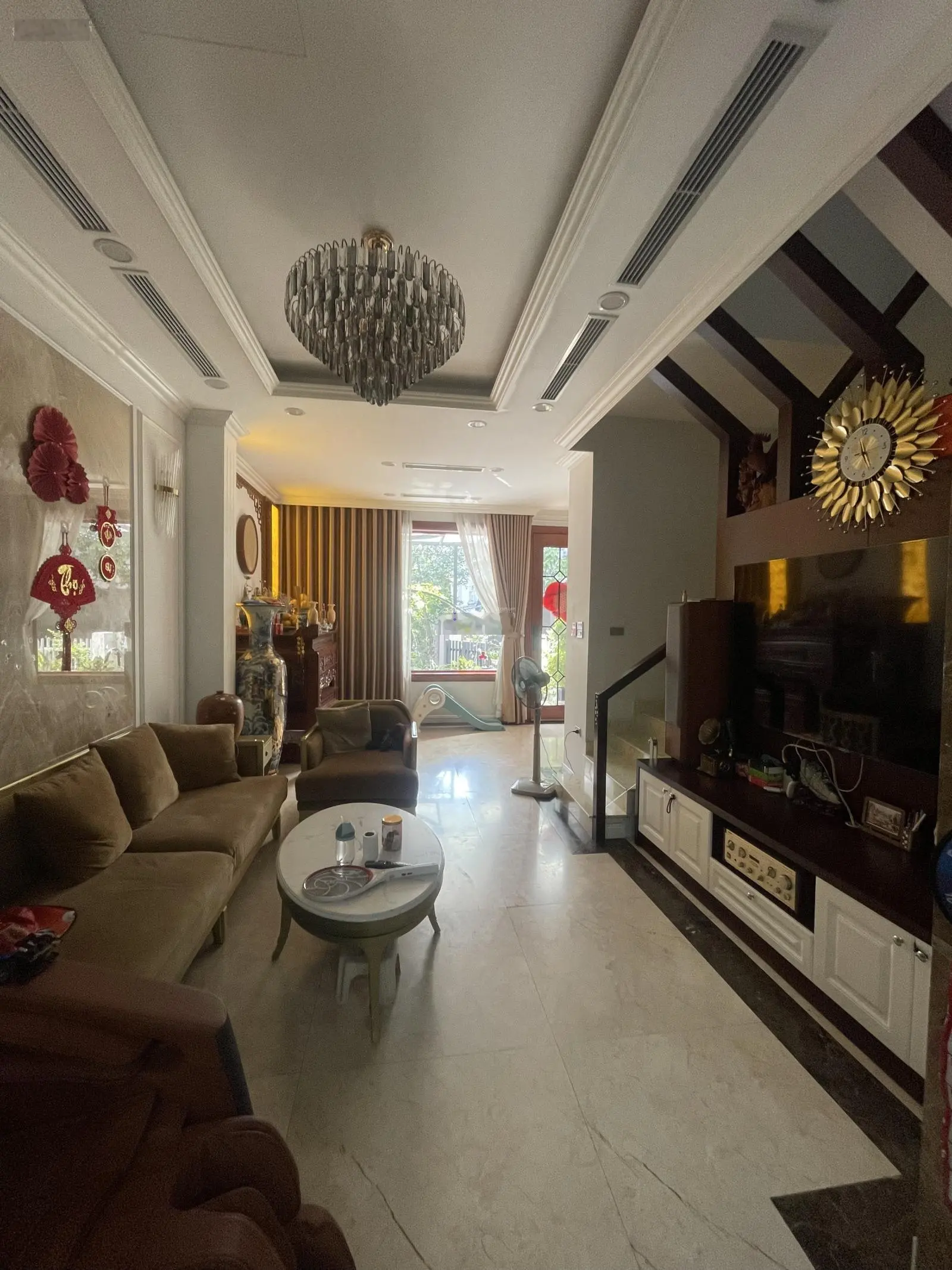 Bán liền kề diện tích 108m2, 5,1m mặt tiền, trước nhà ô tô tránh, dừng đỗ ngày đêm, gara ô tô