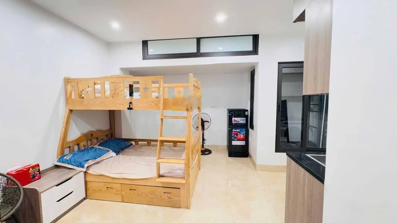 Siêu phẩm phố Chùa Láng, ô tô, vỉa hè, 8 tầng thang máy, KD vừa ở vừa cho thuê ổn định 50tr/tháng