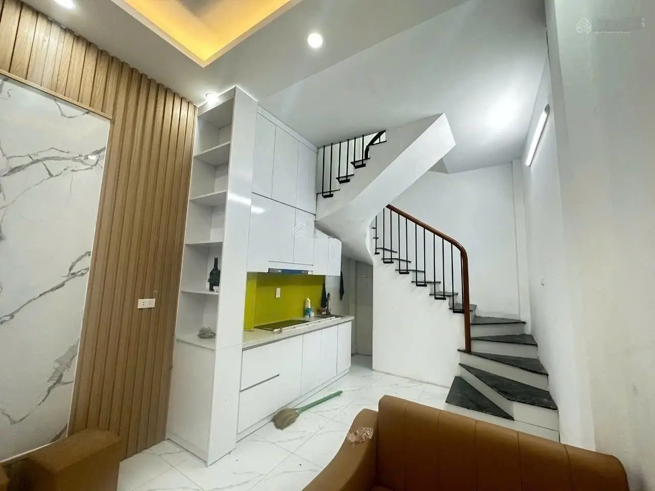 Bán gấp nhà Hoàng Văn Thái, Thanh Xuân - nhà đẹp đủ công năng, diện tích 25m2 , 4 Tầng, giá 6,9 tỷ
