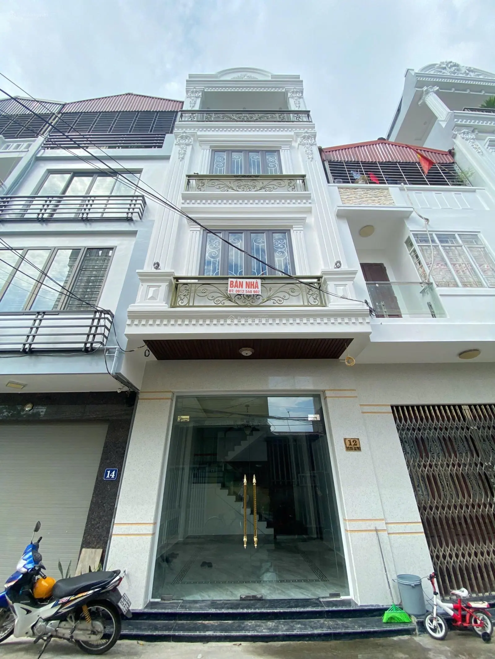 Mình Chính chủ mở bán nhà xây mới sát khu biệt thự sao đỏ giá cực sốc