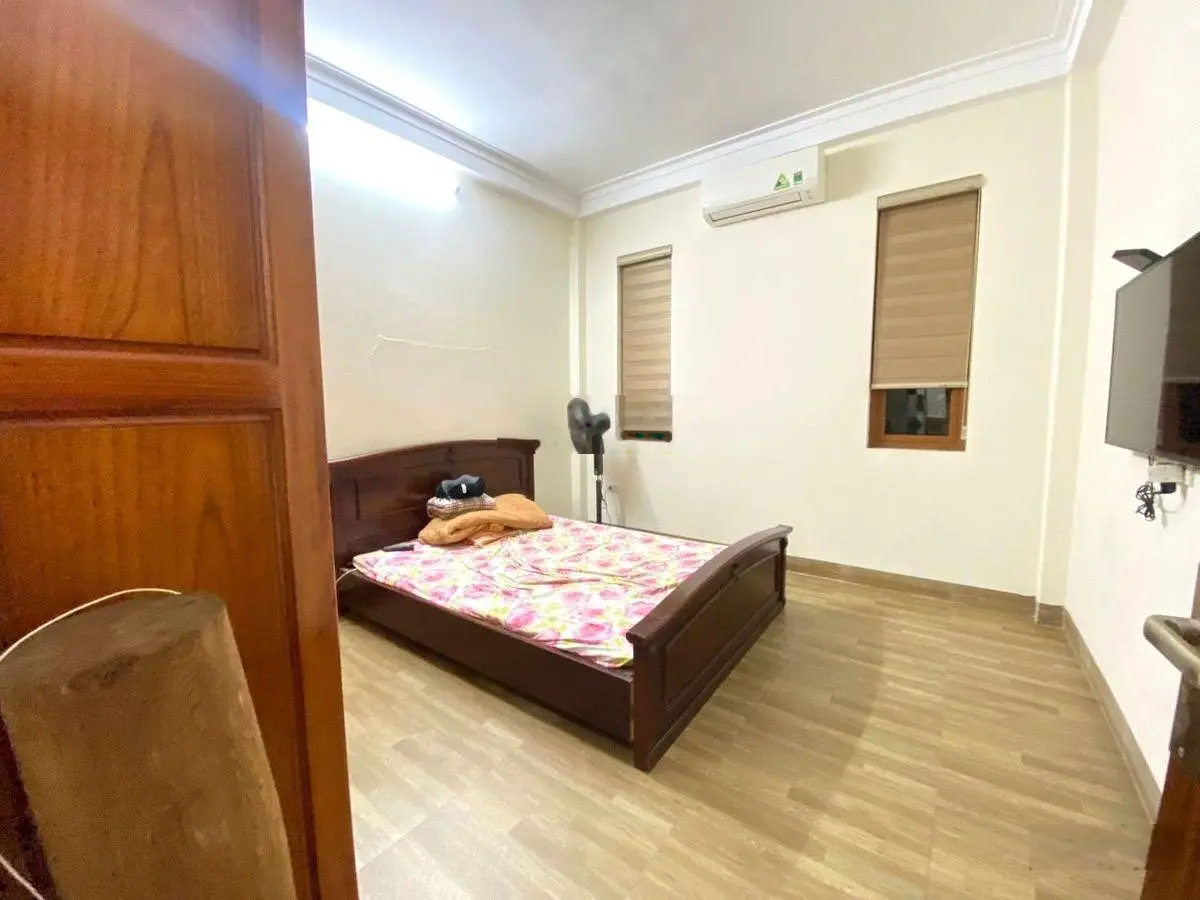 Bán nhà Phương Liệt 43m - 5 tầng - 3.8mMT - ngõ nông kinh doanh nhỏ - Giáp ranh Hai Bà Trưng.