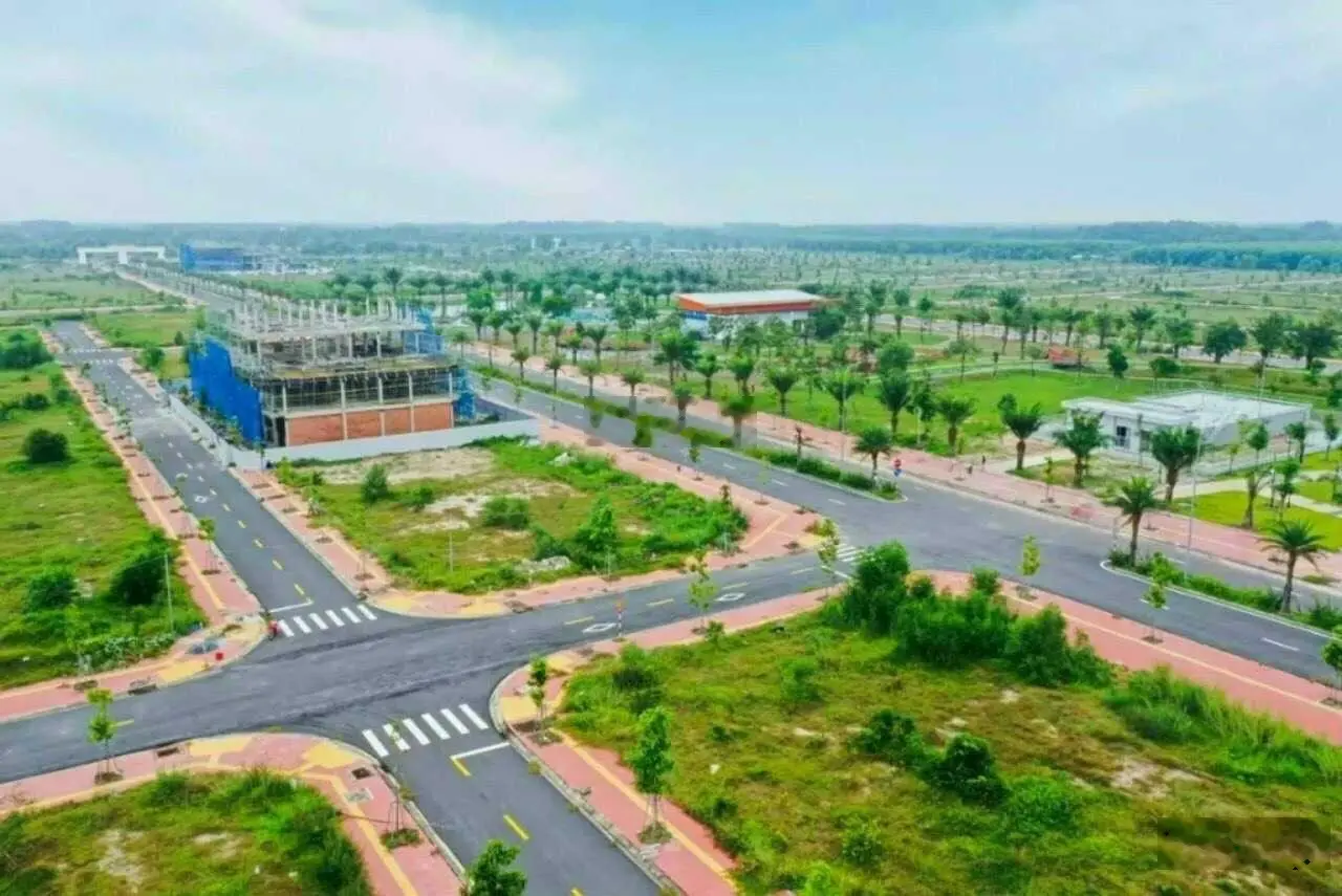 Ngộp lô đất 5x20m (100m2) đường 13m full thổ xã Phú Hội Nhơn Trạch ĐN giá bán 800tr xíu
