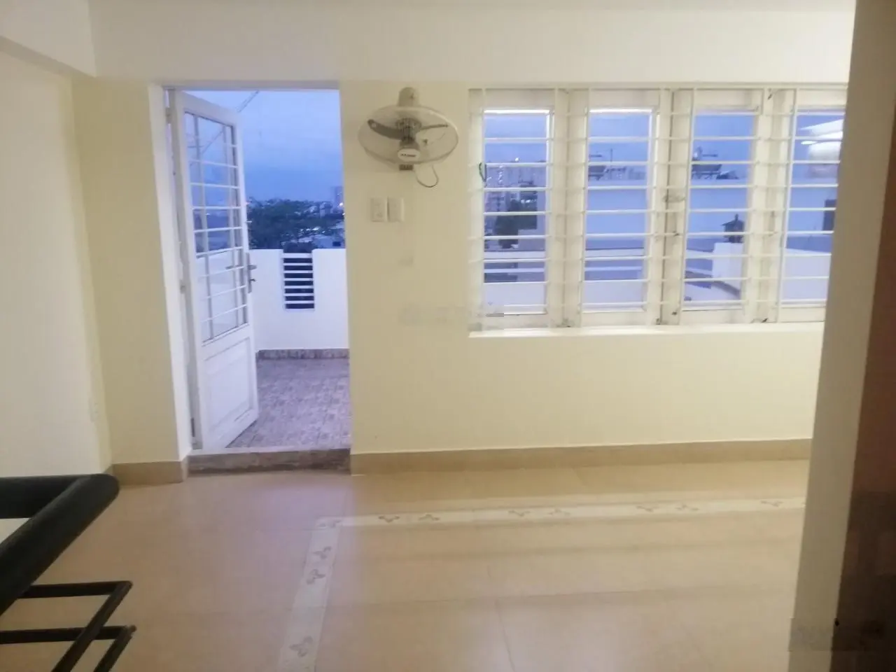 Nhà phố kinh doanh 5x16m, 1 hầm 1 trệt 2 lầu ST, siêu vị trí, HĐ thuê 32 tr/tháng giá bán 18 tỷ TL