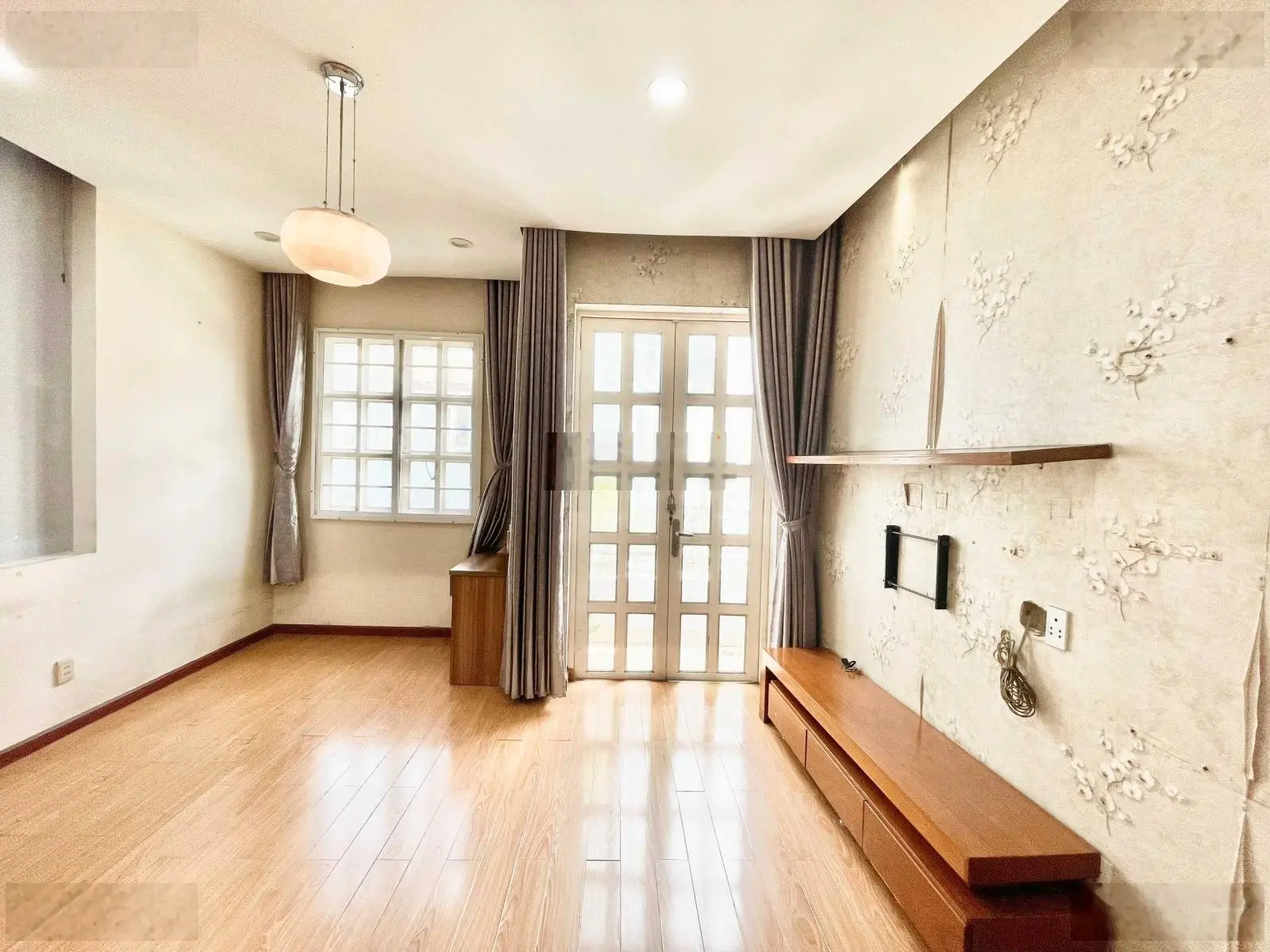 HH1% chính chủ cần bán nhà mặt tiền đường Số 59, ngay chợ kinh doanh buôn bán tốt, 4x18m