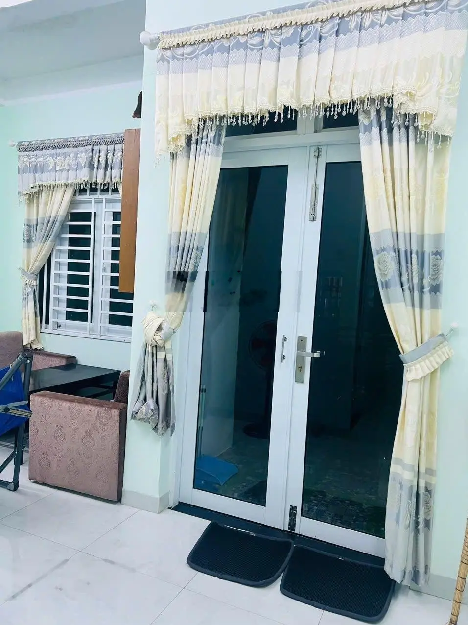 Bán nhà 3 tầng, đường ô tô tránh nhau, cách biển 1km, hẻm đường Điện Biên Phủ, Vĩnh Hoà, Nha Trang