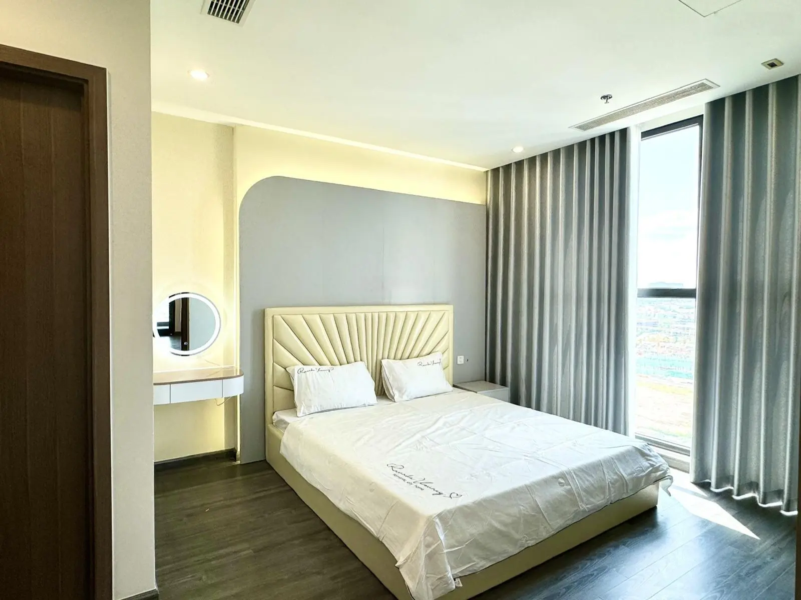 Chỉ với 850tr sở hữu ngay căn 2PN đã có sổ , đang có hợp đồng thuê 2 năm mỗi tháng nhận về 8.3tr