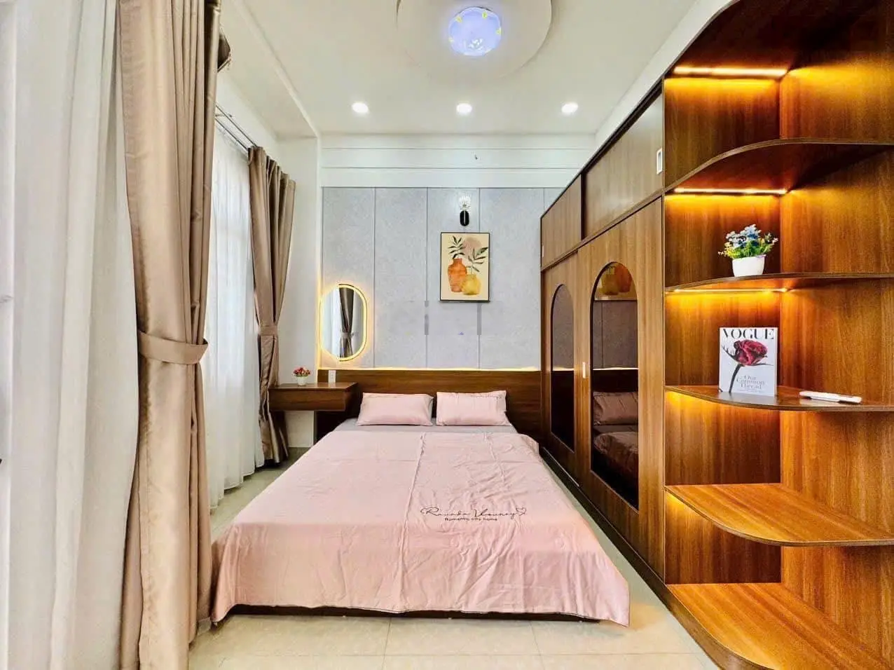 Bán nhà đẹp 61,1m2 đường Hai Bà Trưng, P8, Q3 giá bán 2tỷ900. Gần siêu thị, trường học, hẻm 6m