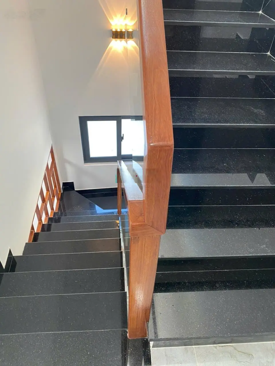Gởi ae bán gúp 3 căn nhà mới đúc mới tinh mặt tiền đường mai an tiêm phường vĩnh phước hh 70tr/ căn